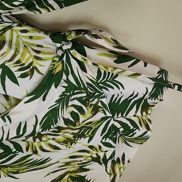 Ashley Stewart tropical palm print true wrap top, long sleeve, linen summer top - Picture 7 of 8